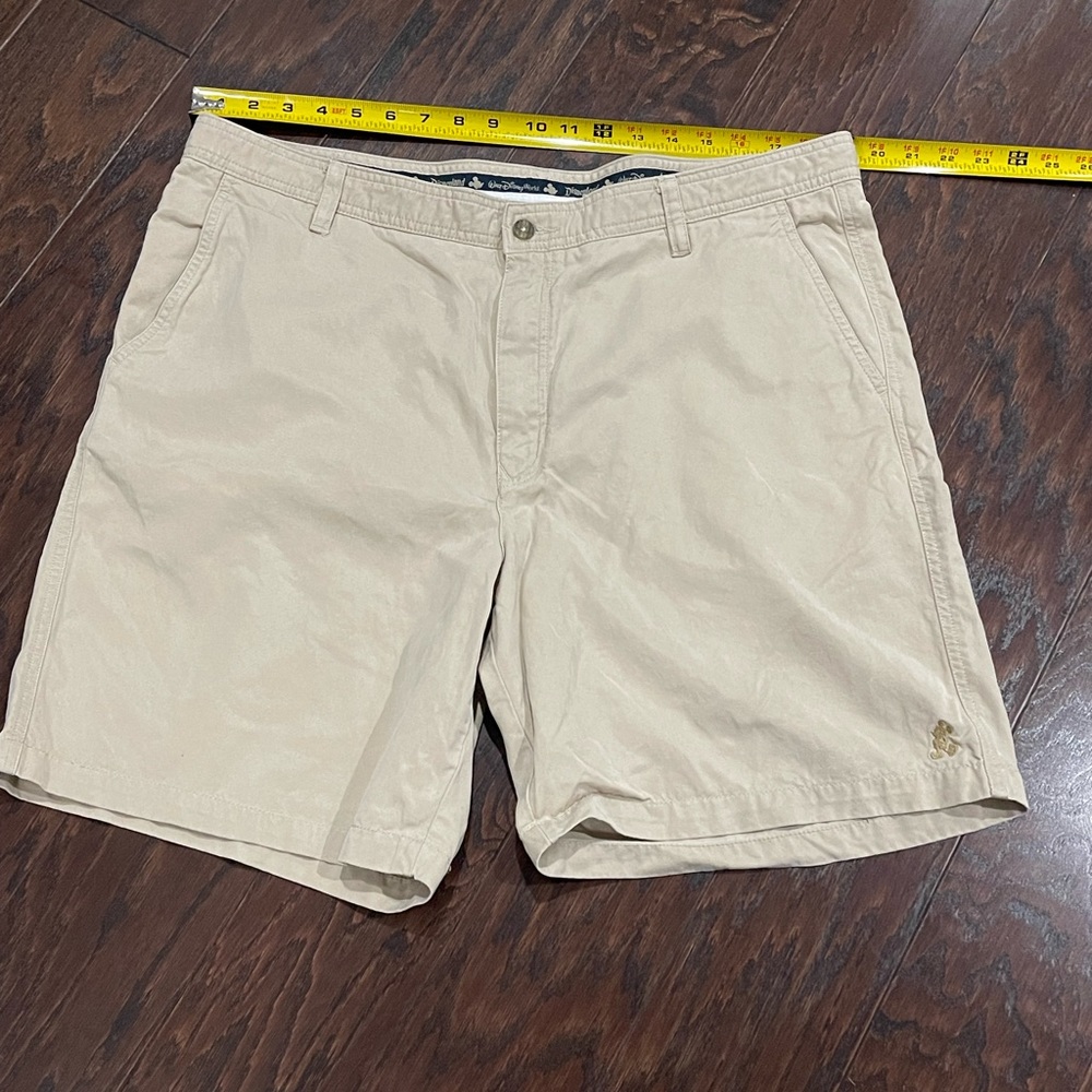 Disney Parks Khaki Shorts Size 40 Men's Mickey Mouse Logo